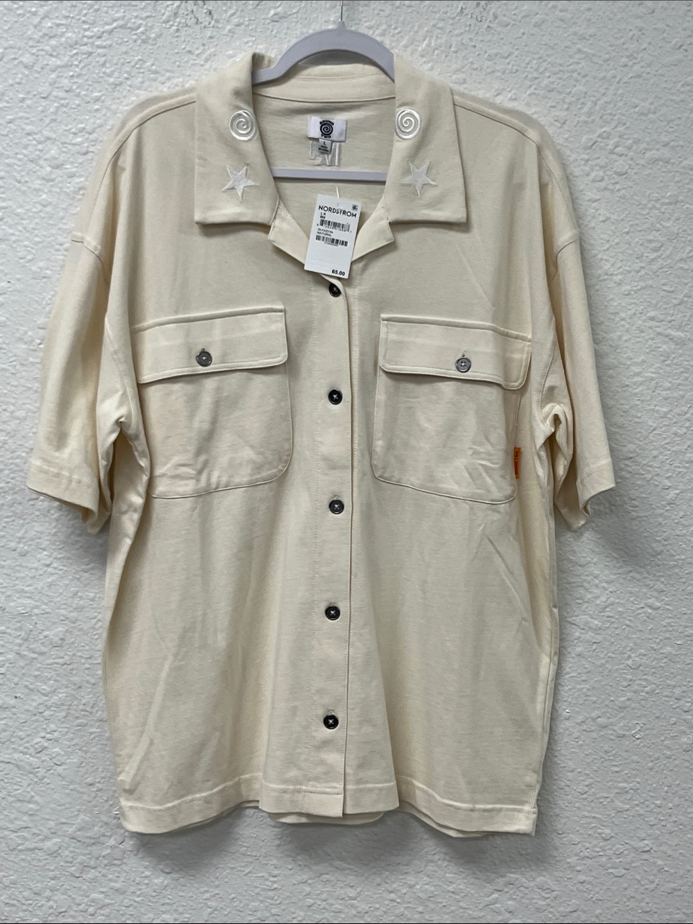 Round Two Men’s Cream Short-Sleeve Button-Down Pocket Shirt
#1278